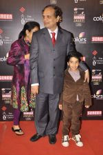 at Screen Awards red carpet in Mumbai on 12th Jan 2013 (17).JPG